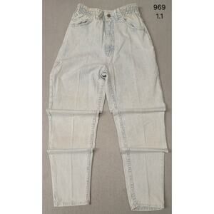 Lee (8M) Vintage High Rise Tapered Leg Light Wash Jeans